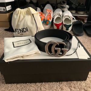 GUCCI Men's Leather Belt Silver Double-G Buckle